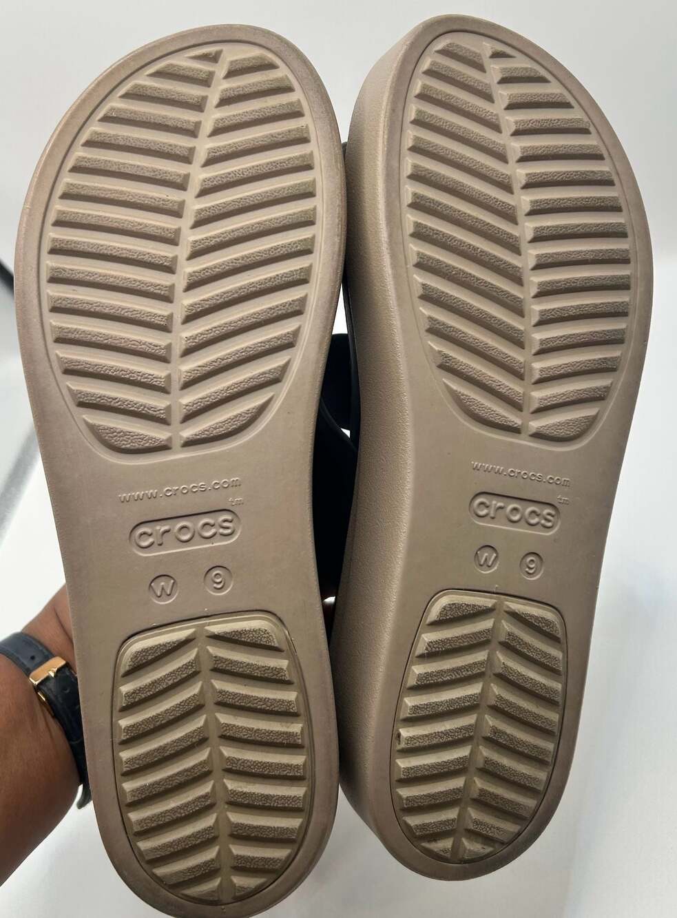 Crocs Brooklyn Low Wedge Platform Sandals Black Mushroom Women's Size 9 - Picture 4 of 6